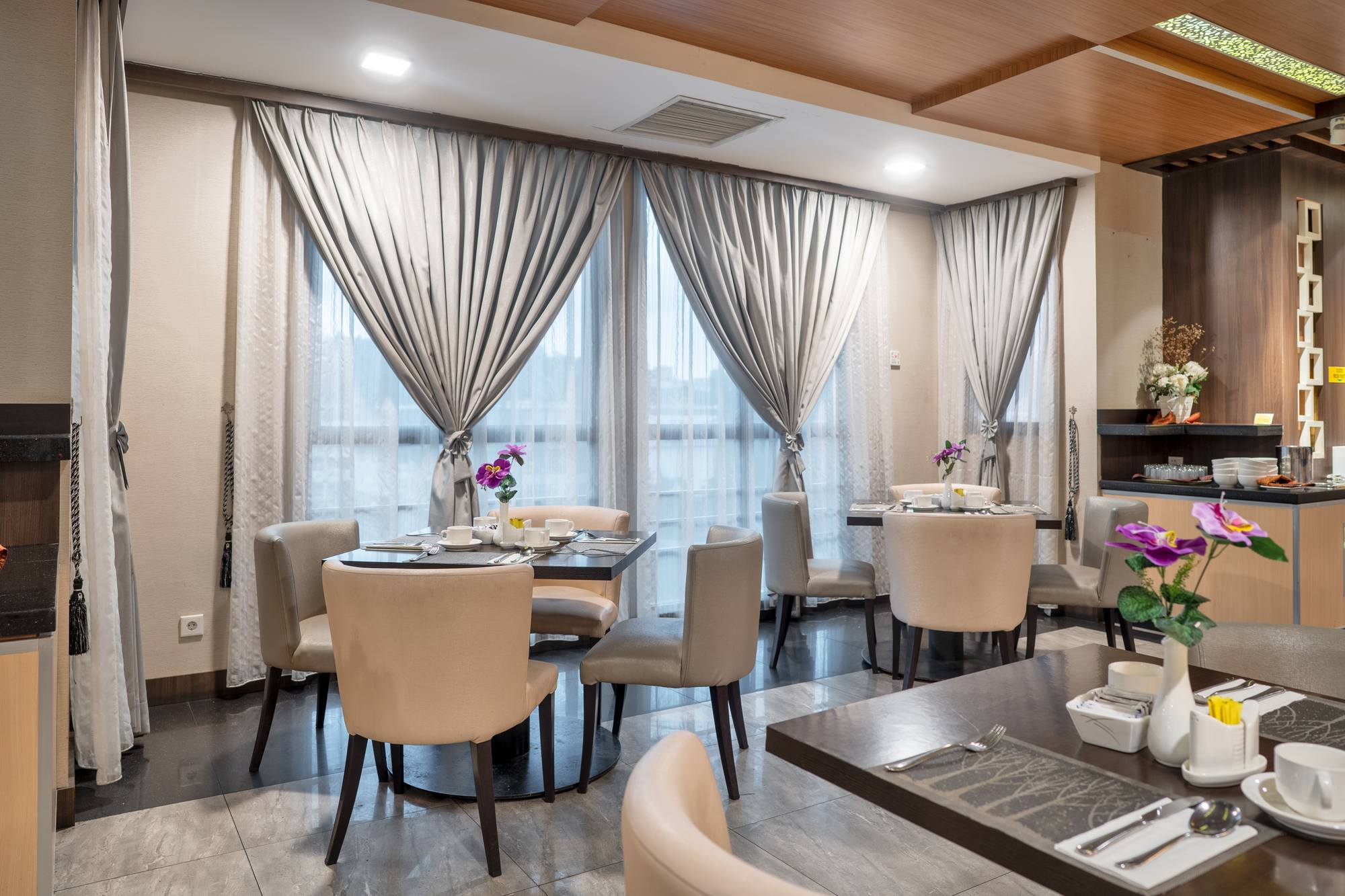Oriental Restaurant Dining Area
